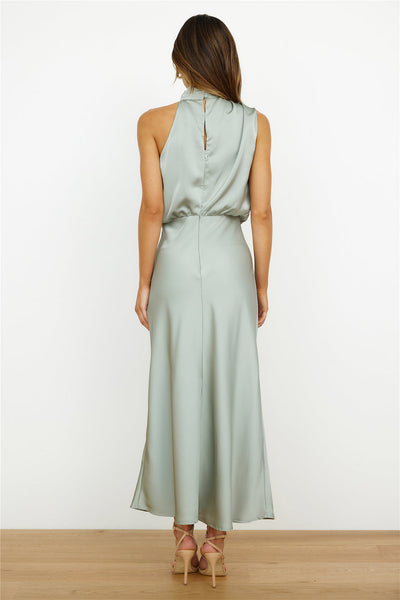 Moda Nova™ | Vestido satinado de tirantes delicados