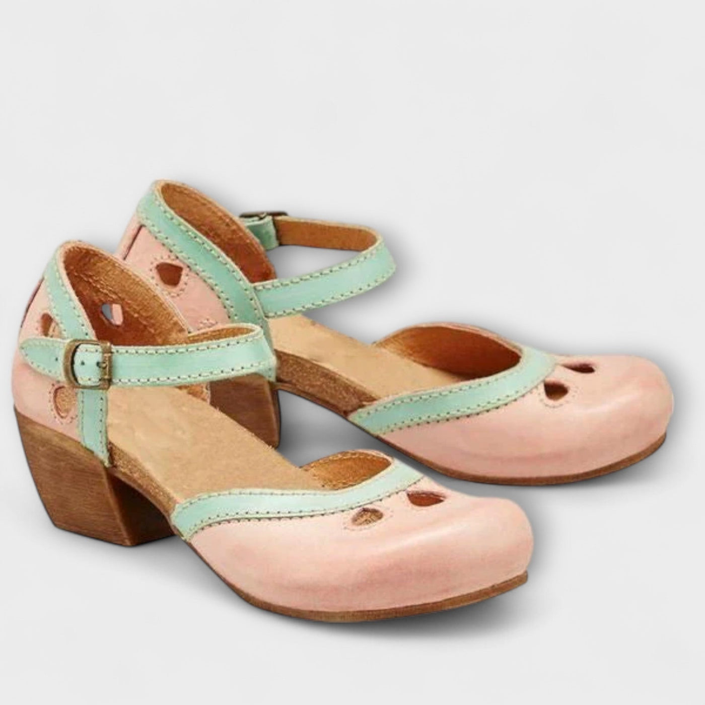 Livia – Retro strap summer shoes