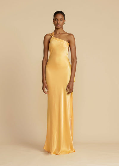Celeste - Vestido dorado elegante