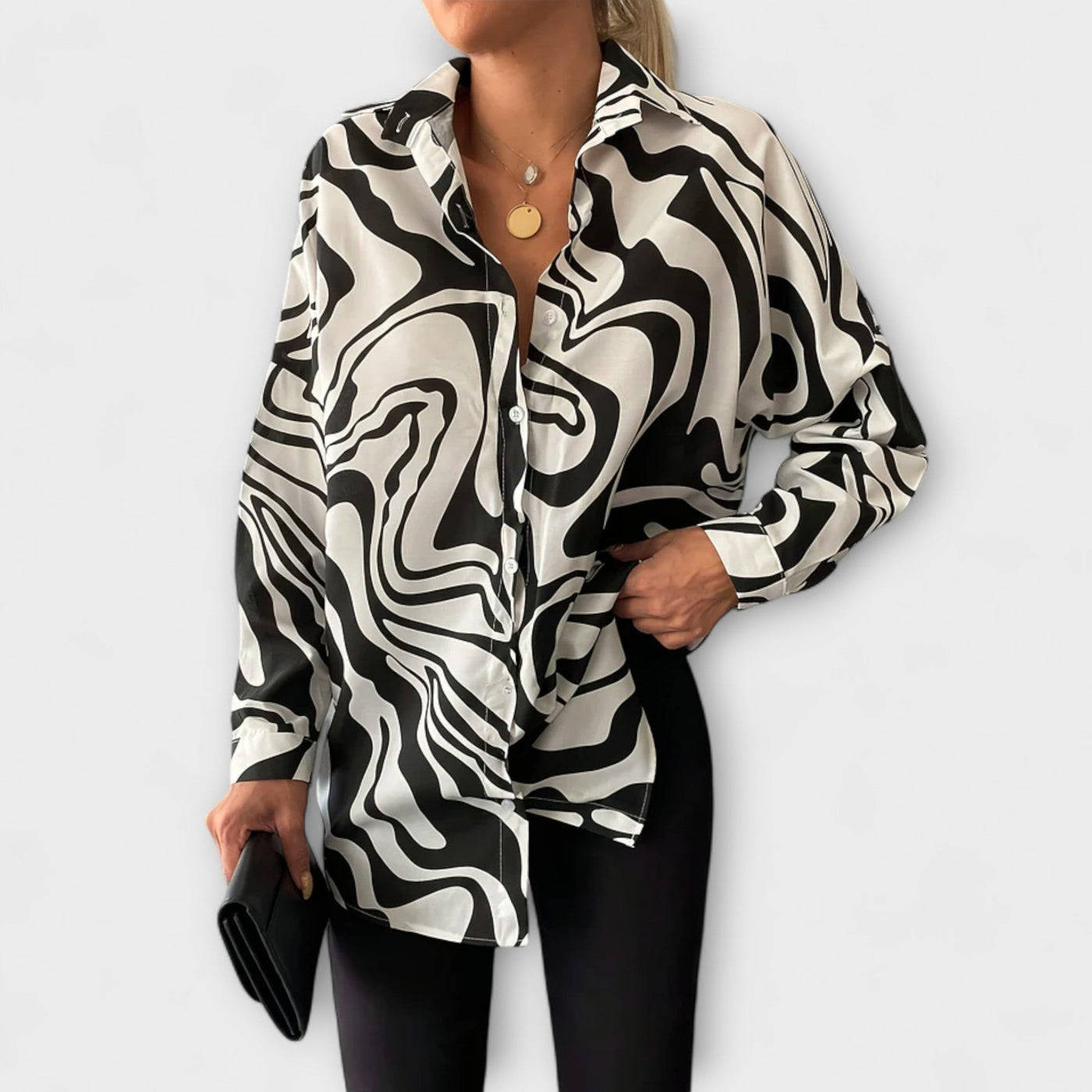Lara – Blusa larga con estampado abstracto
