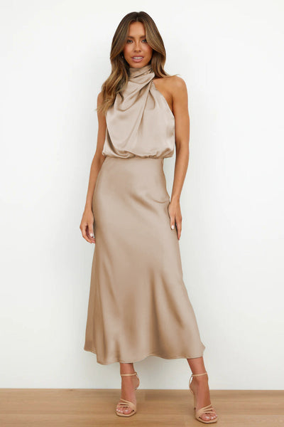 Moda Nova™ | Vestido satinado de tirantes delicados