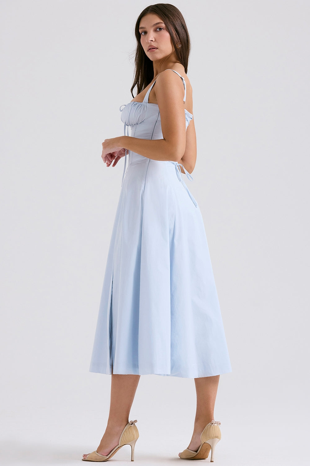 Zenia - Vestido Midi Ligero y Fluido