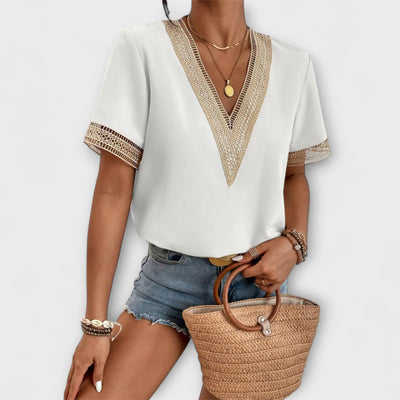 Rosa – Camiseta de corte en V con encaje